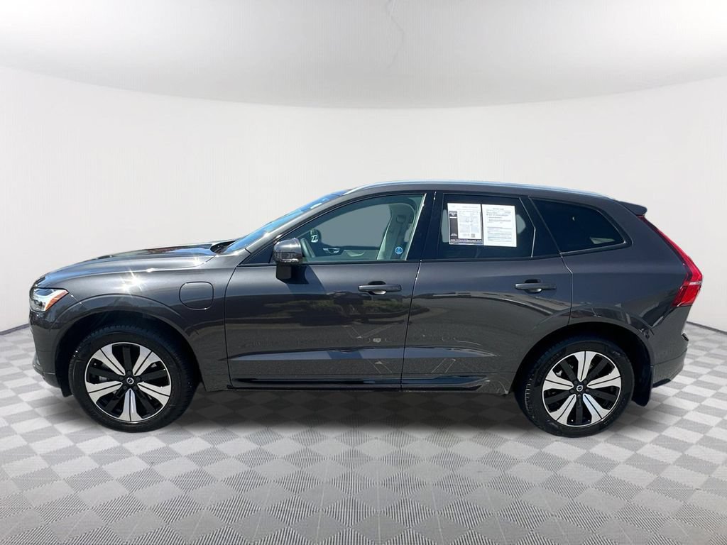 Used 2023 Volvo XC60 T8 Core AWD/4WD image 8