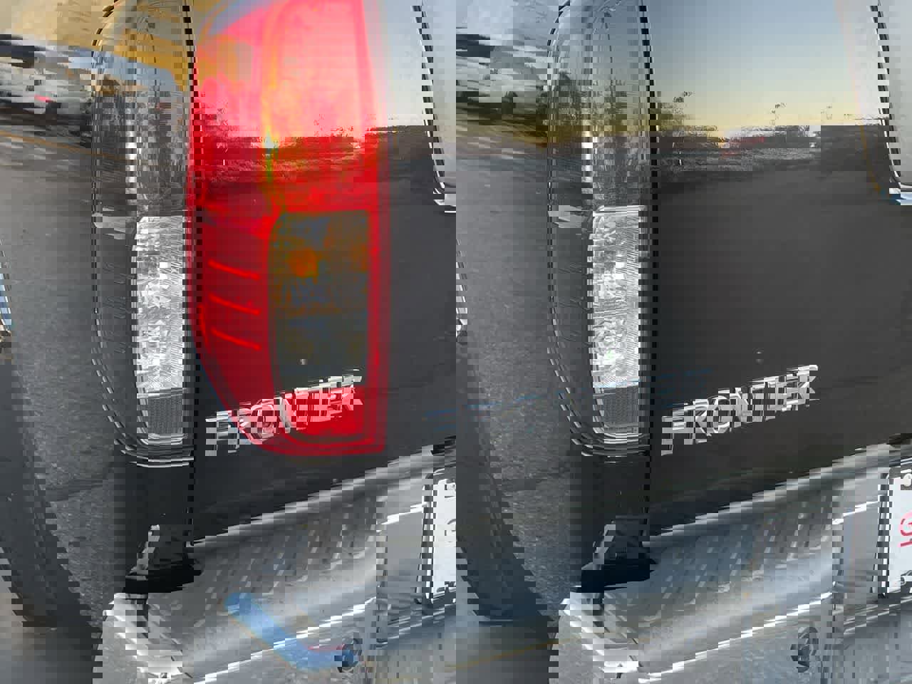 Used 2015 Nissan Frontier SV w/ SV Value Truck Package image 35