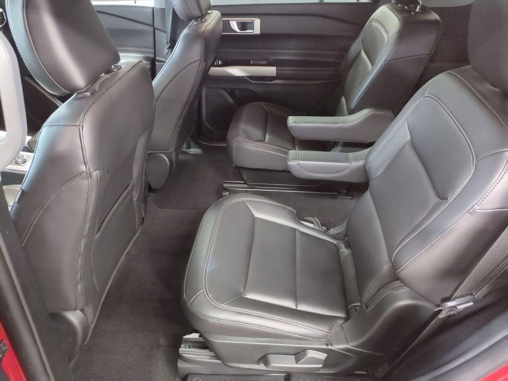 Used 2023 Ford Explorer XLT w/ Equipment Group 202A image 25