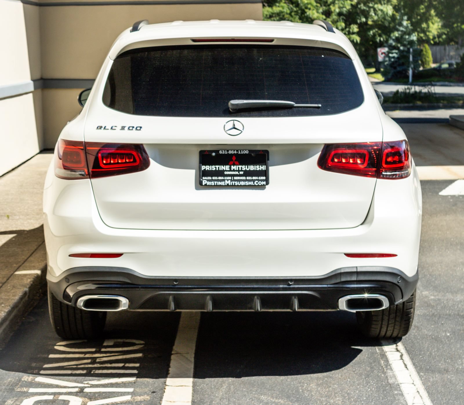 Used 2021 Mercedes-Benz GLC 300 w/ AMG Line image 6