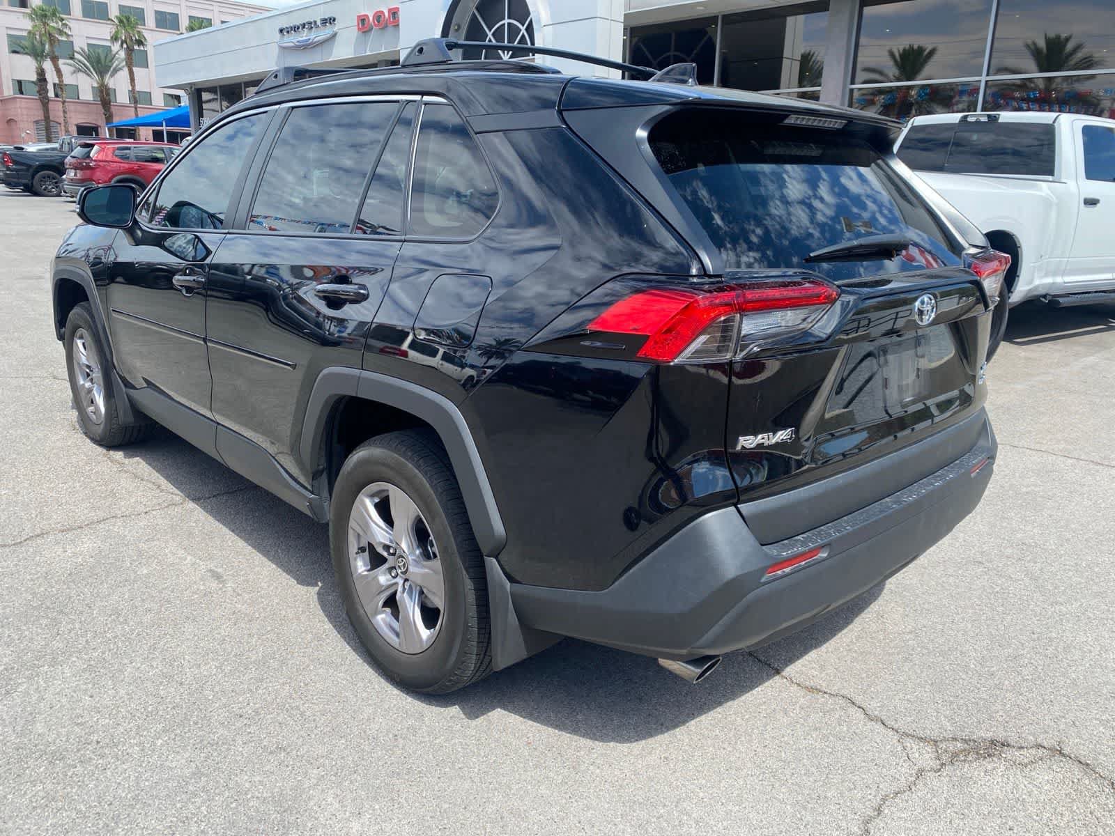 Used 2024 Toyota RAV4 XLE AWD/4WD image 8