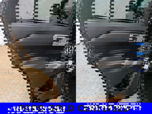 Certified 2023 Ford Explorer XLT w/ Equipment Group 202A image 22