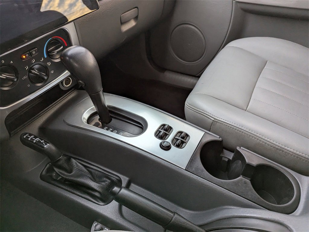 Used 2006 Jeep Liberty Limited image 24