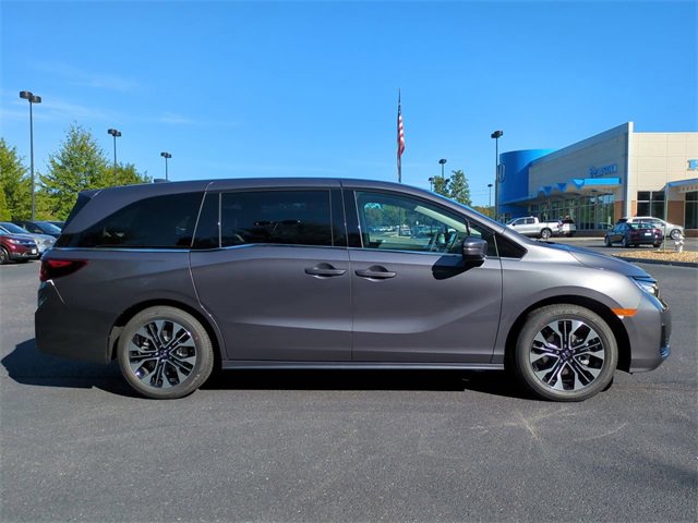 New 2026 Honda Odyssey Elite image 3