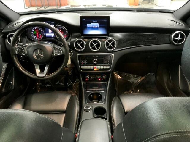 Used 2018 Mercedes-Benz GLA 250 4MATIC image 9