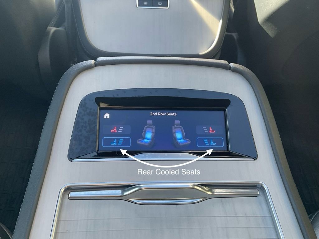 Used 2025 Lincoln Navigator L Reserve w/ Jet Appearance Package image 29