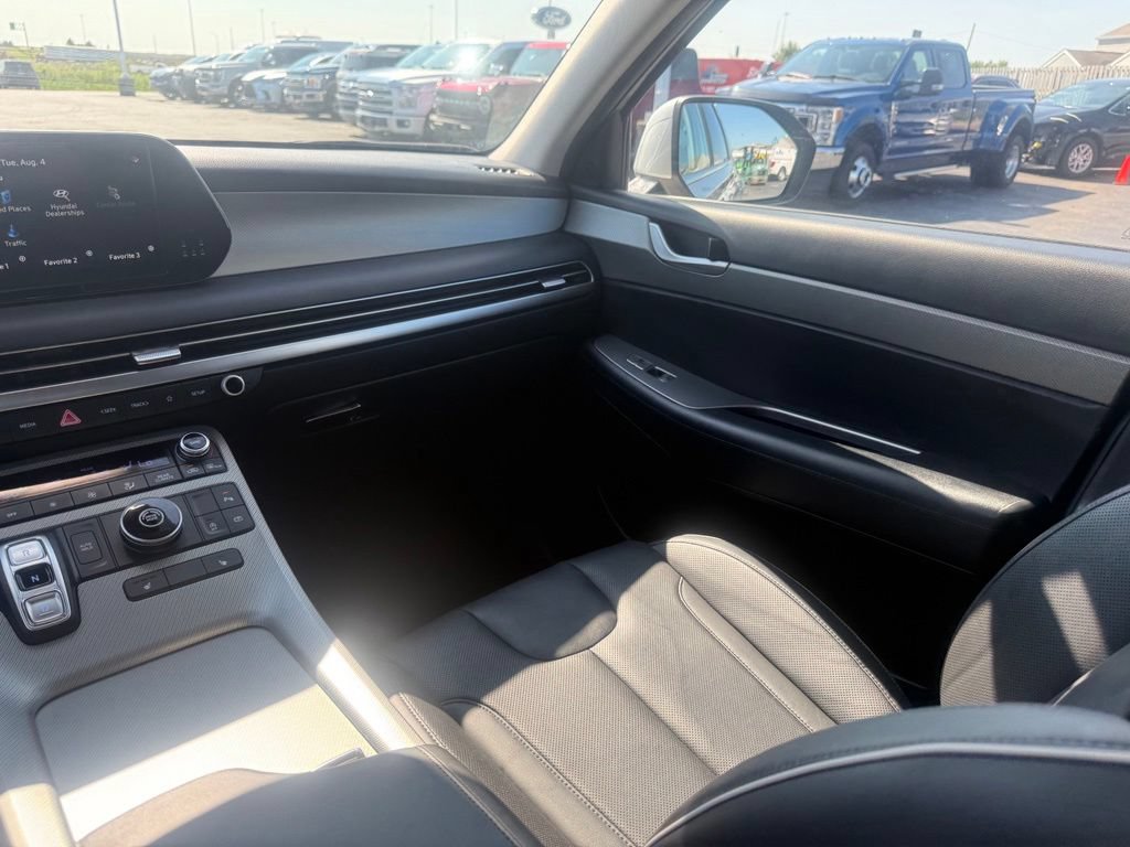 Used 2025 Hyundai Palisade SEL FWD image 34