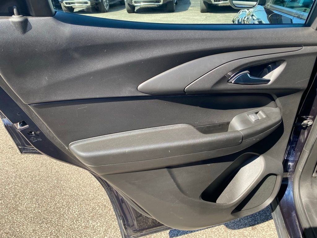 Used 2021 Chevrolet TrailBlazer LS FWD image 21