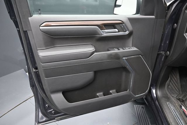 Used 2023 Chevrolet Silverado 1500 RST w/ Z71 Off-Road Package AWD/4WD image 16