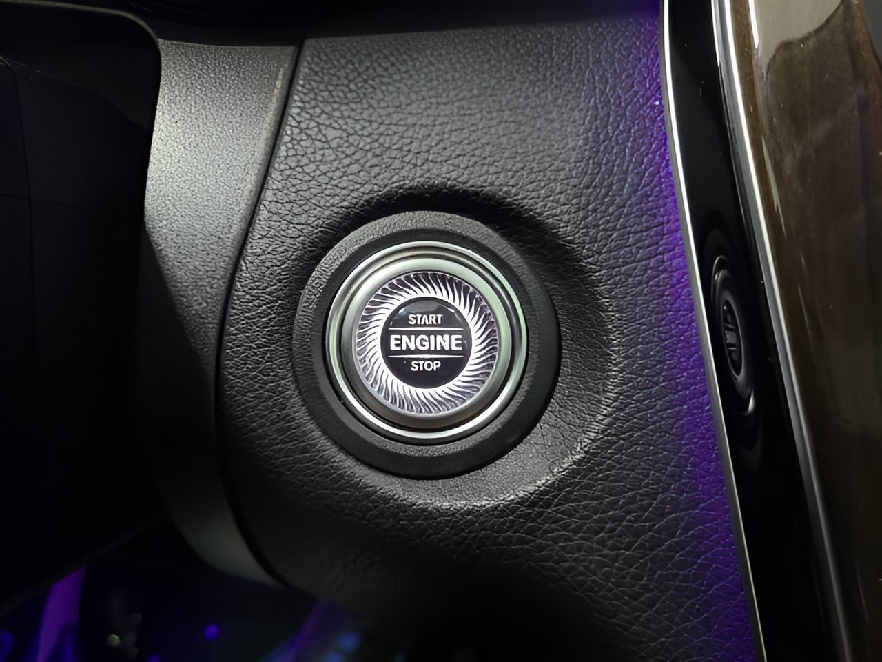 Used 2022 Mercedes-Benz C 300 4MATIC Coupe image 29