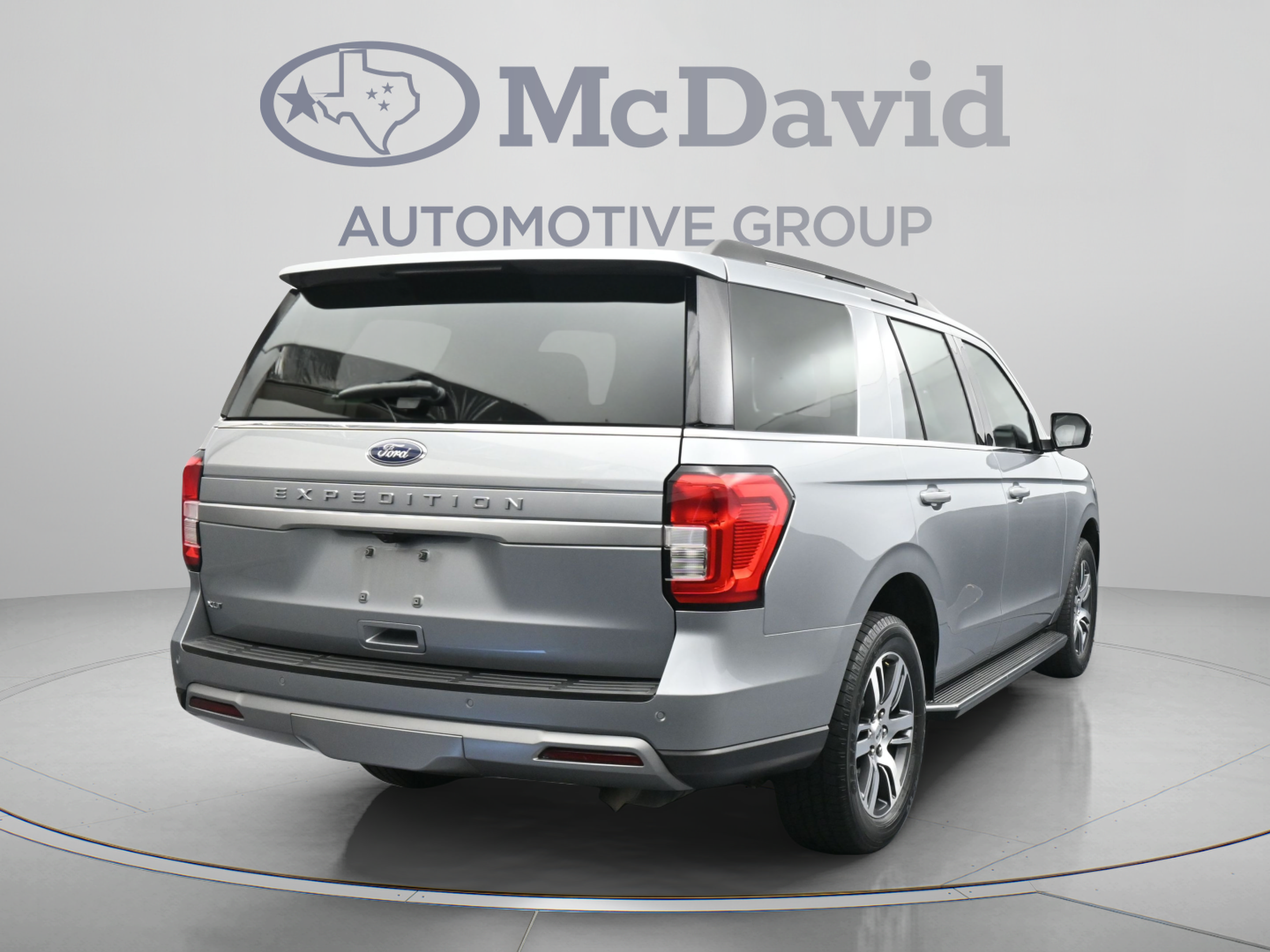 Used 2023 Ford Expedition XLT RWD image 8