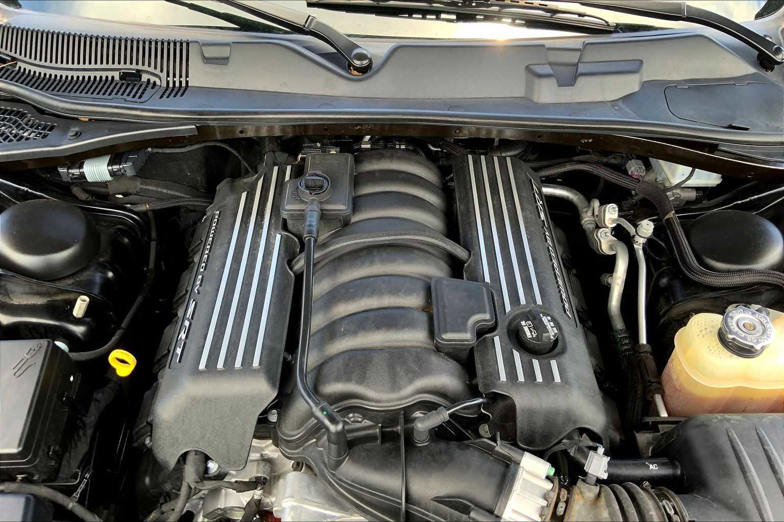 Used 2019 Dodge Challenger R/T Scat Pack w/ Dynamics Package image 32