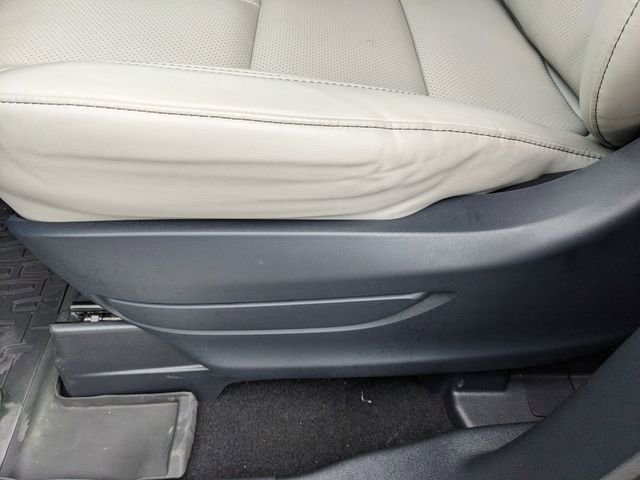 Used 2025 Lincoln Aviator AWD image 26