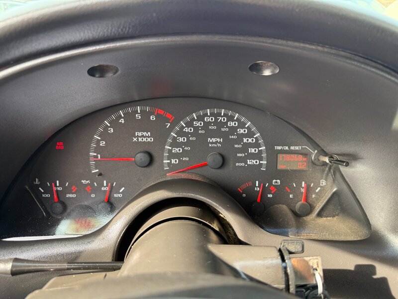 Used 2002 Chevrolet Camaro LT w/ Preferred Equipment Group 1 image 15