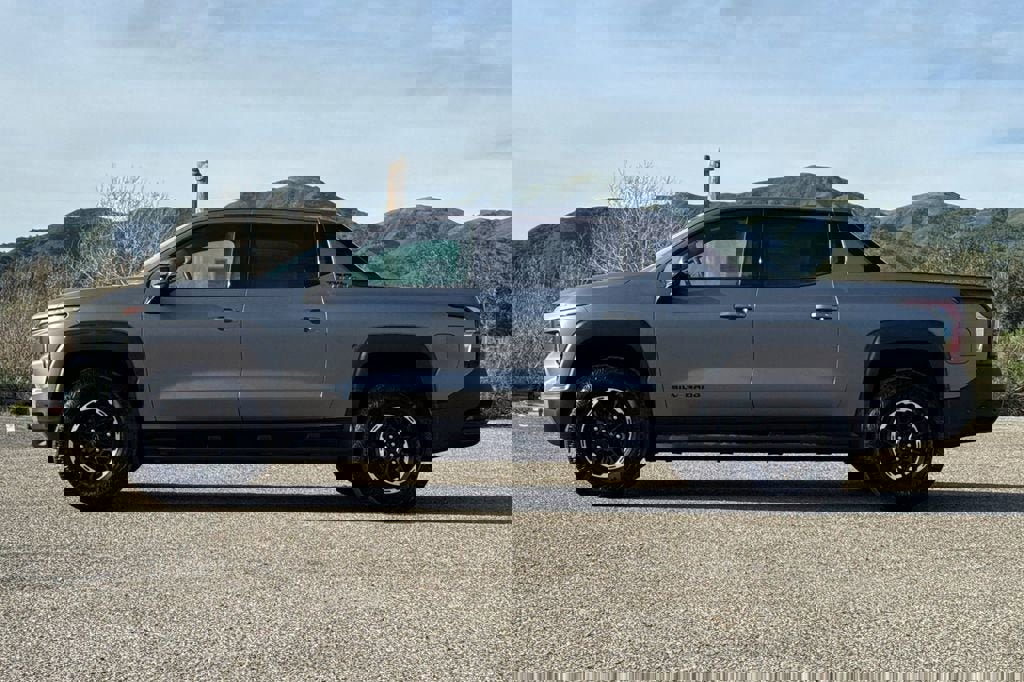 New 2026 Chevrolet Silverado EV Trail Boss image 7