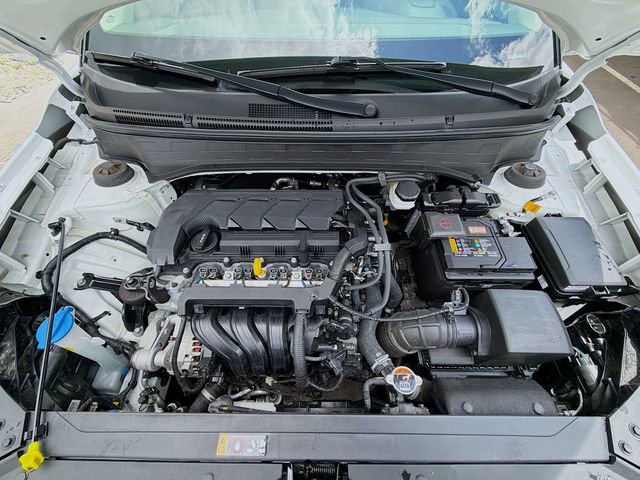 Certified 2024 Hyundai Venue Limited FWD image 28