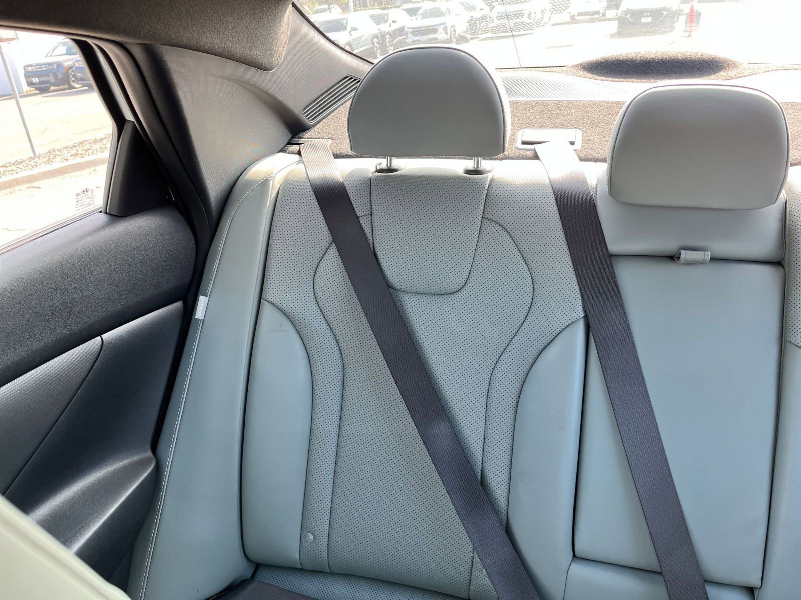 Used 2025 Hyundai Elantra Limited image 40