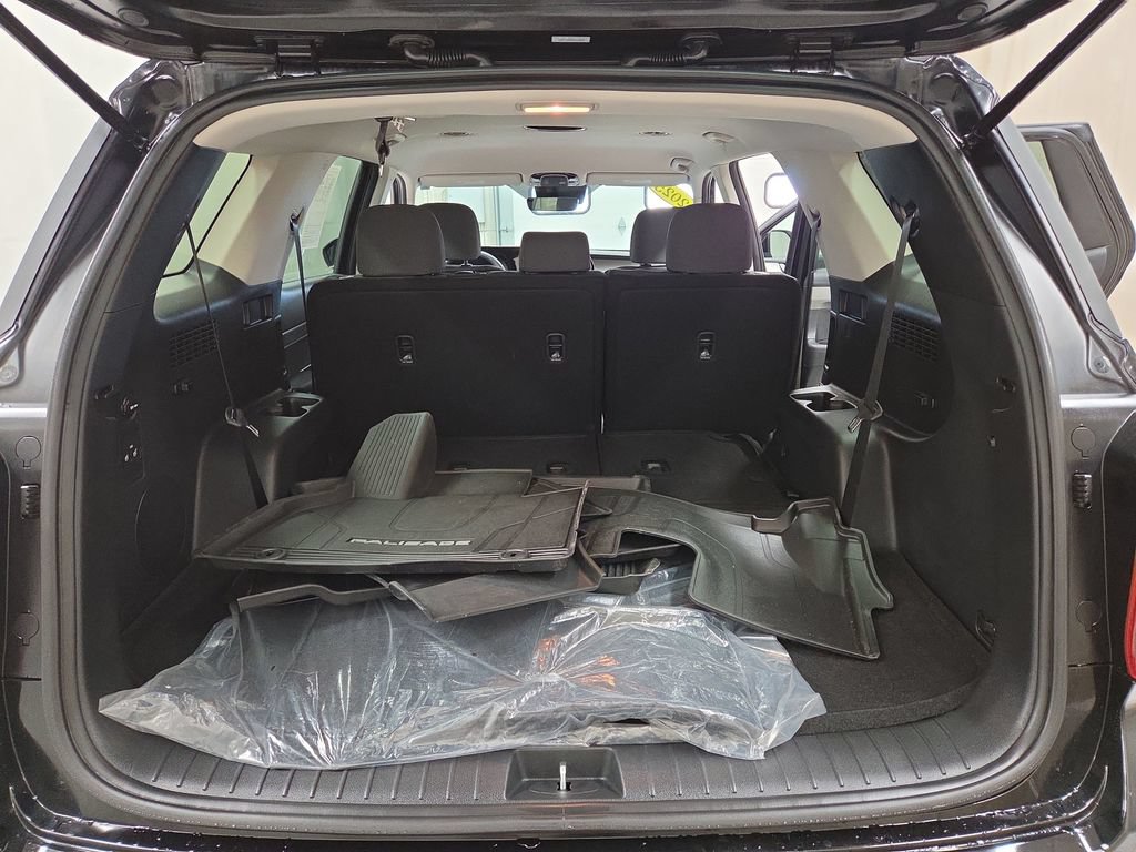 Used 2025 Hyundai Palisade SE AWD/4WD image 9