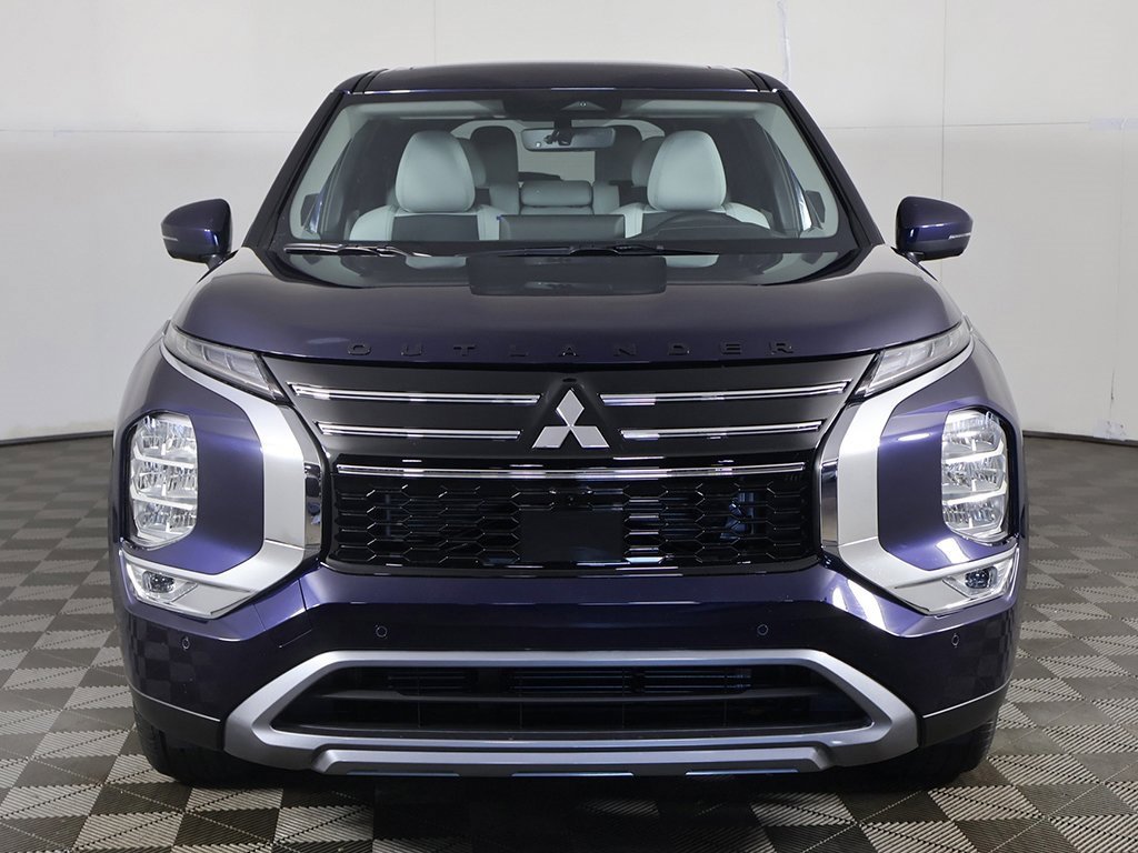 New 2025 Mitsubishi Outlander SE image 13