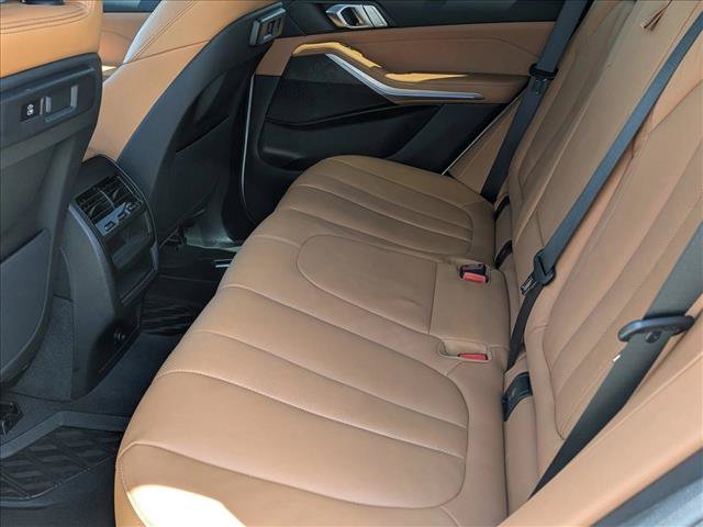 Used 2022 BMW X5 xDrive40i w/ M Sport Package AWD/4WD image 20