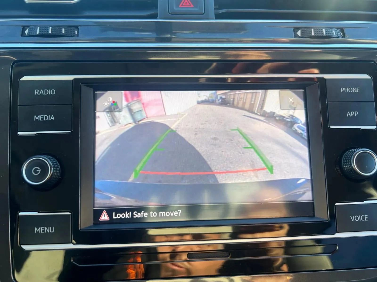 Used 2022 Volkswagen Tiguan S image 21