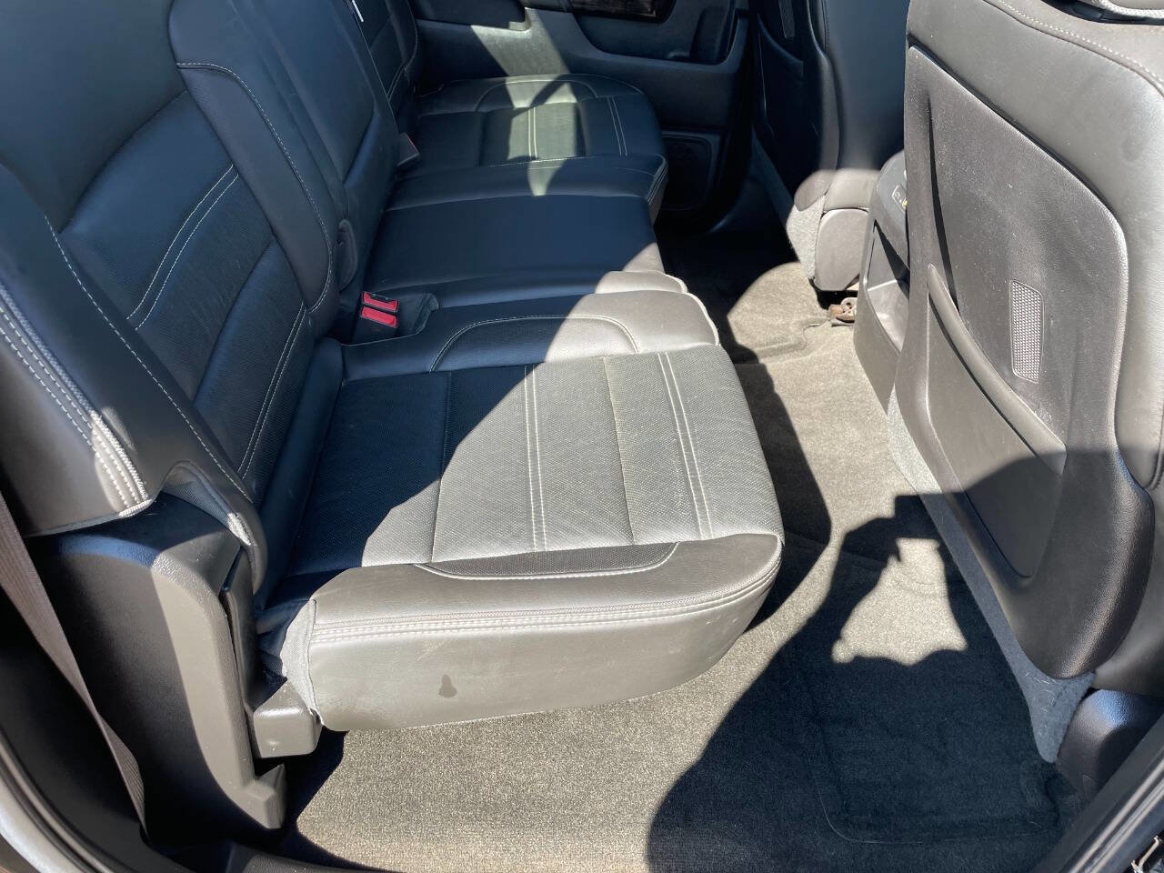 Used 2015 GMC Sierra 3500 Denali w/ Duramax Plus Package image 26