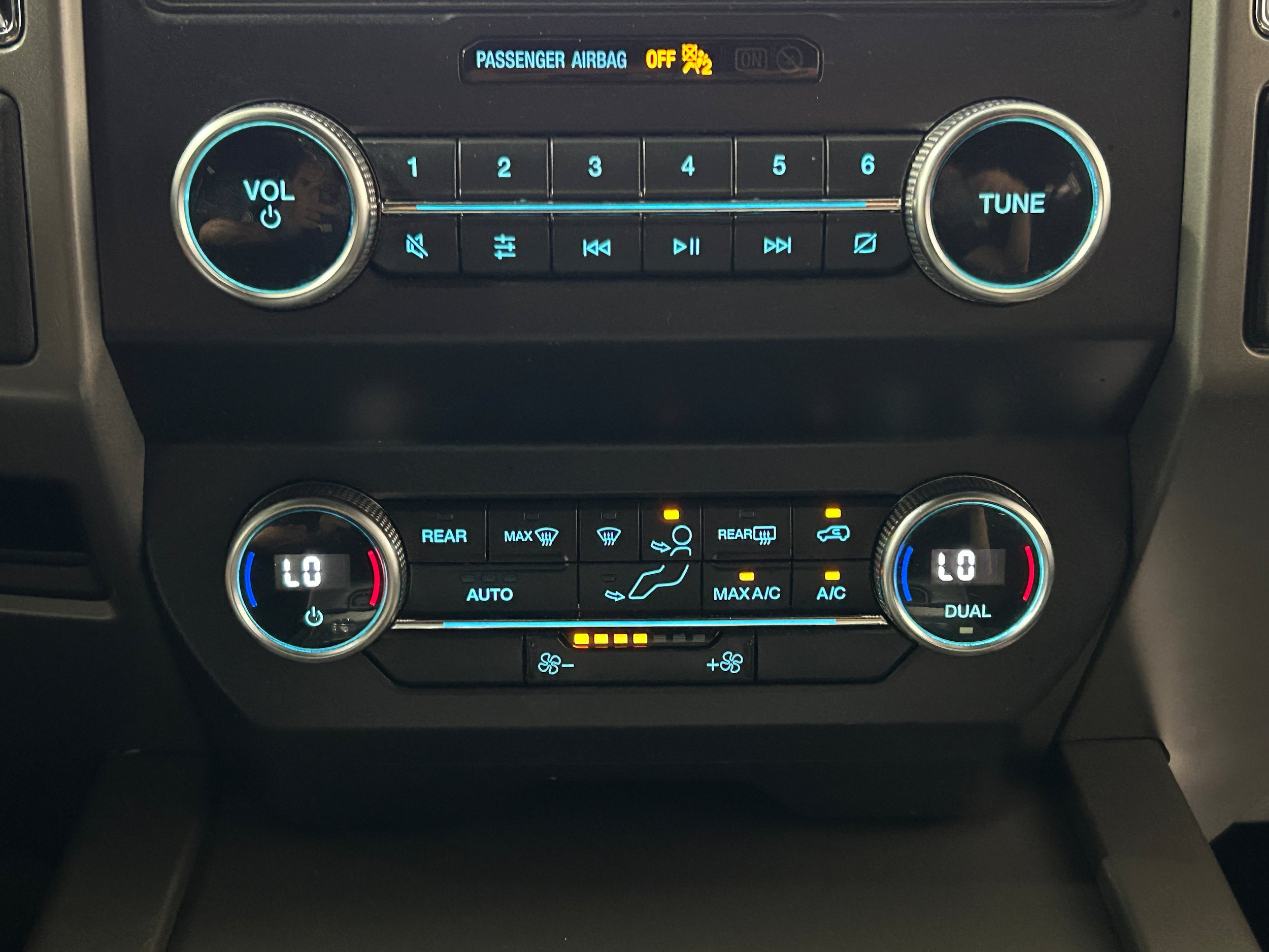 Used 2019 Ford Expedition Max XLT AWD/4WD image 9
