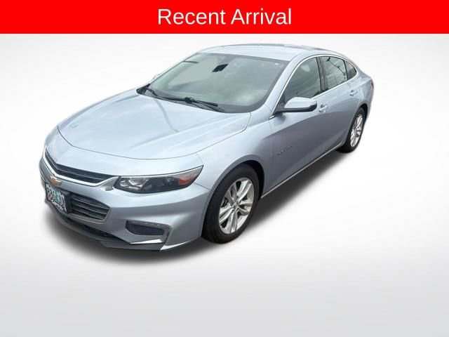Used 2017 Chevrolet Malibu LT FWD image 2