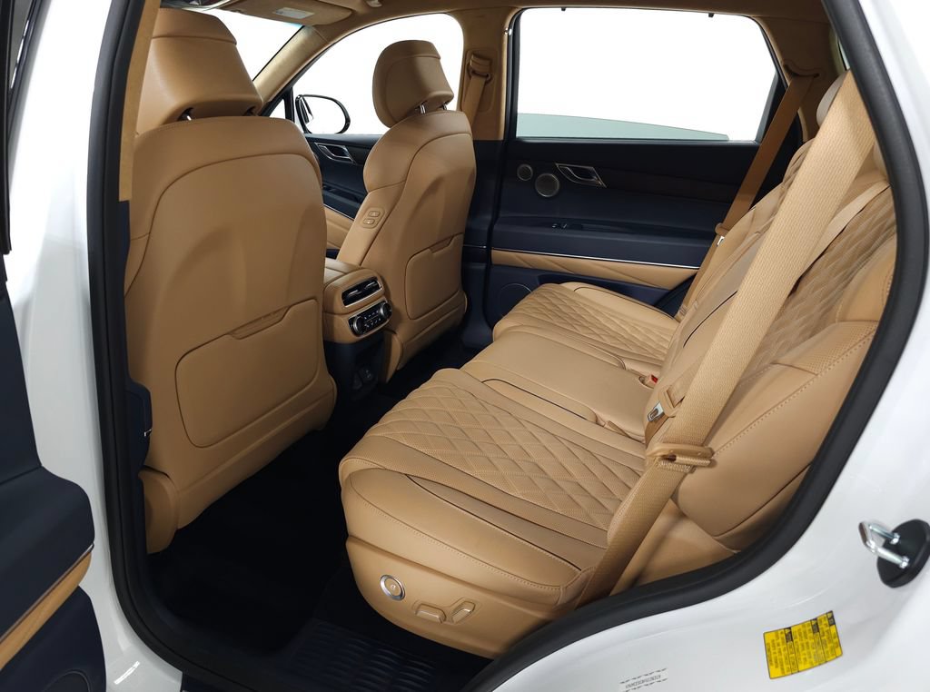 Used 2023 Genesis GV80 3.5T AWD/4WD image 38