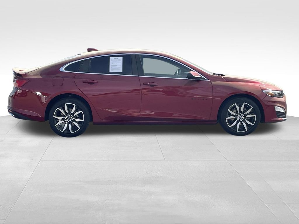 Used 2025 Chevrolet Malibu RS w/ LPO, Floor Liner Package image 2