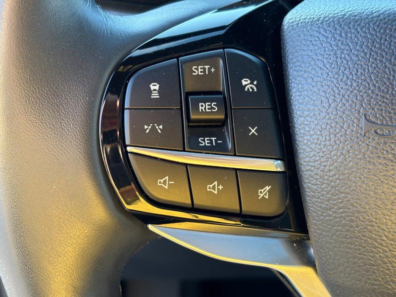 Used 2025 Ford Explorer Platinum w/ LUX Leather Package image 19