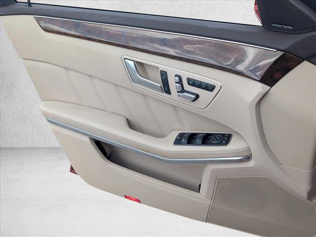 Used 2016 Mercedes-Benz E 400 Sedan image 9