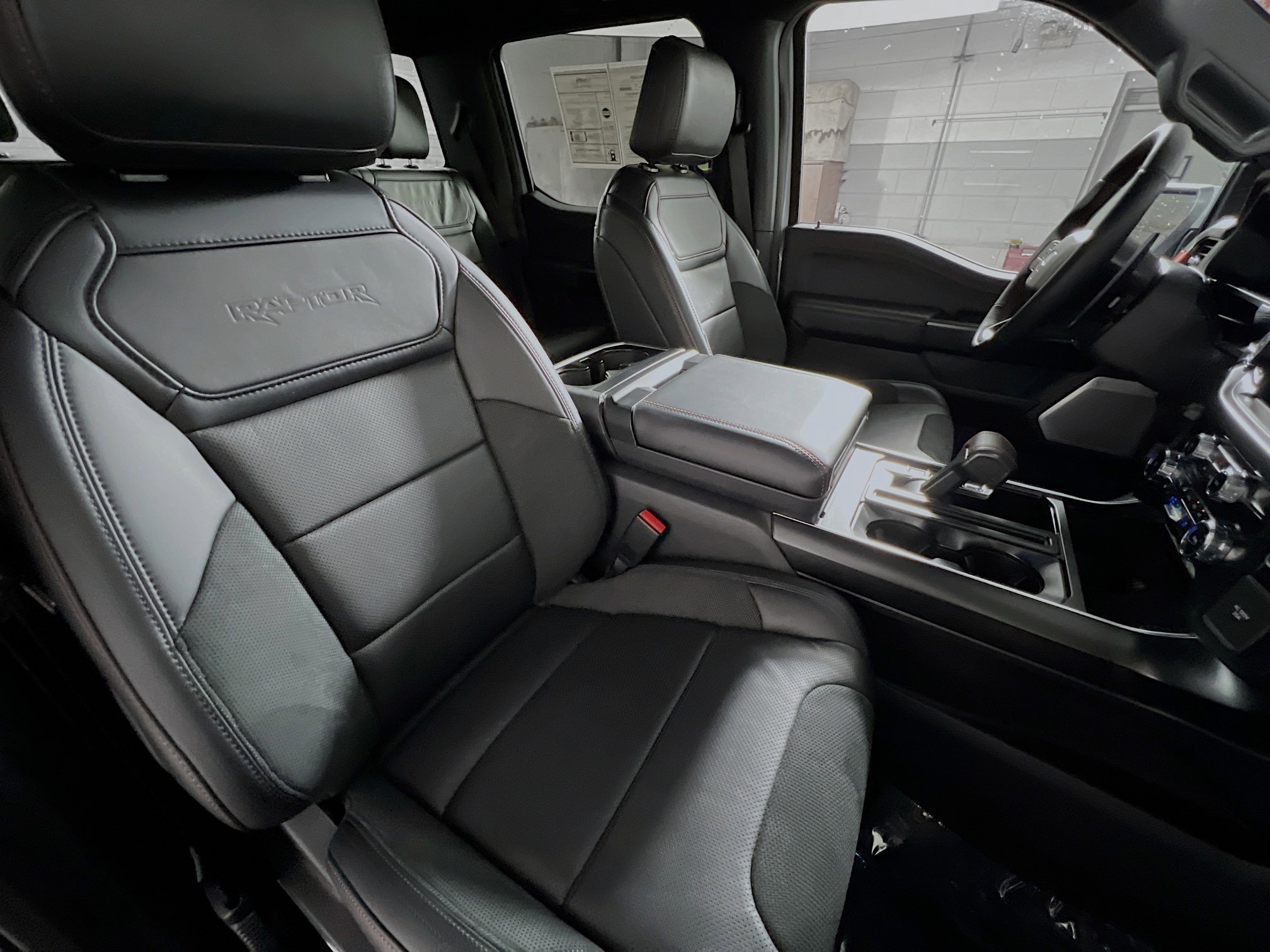 Used 2025 Ford F150 Raptor image 30