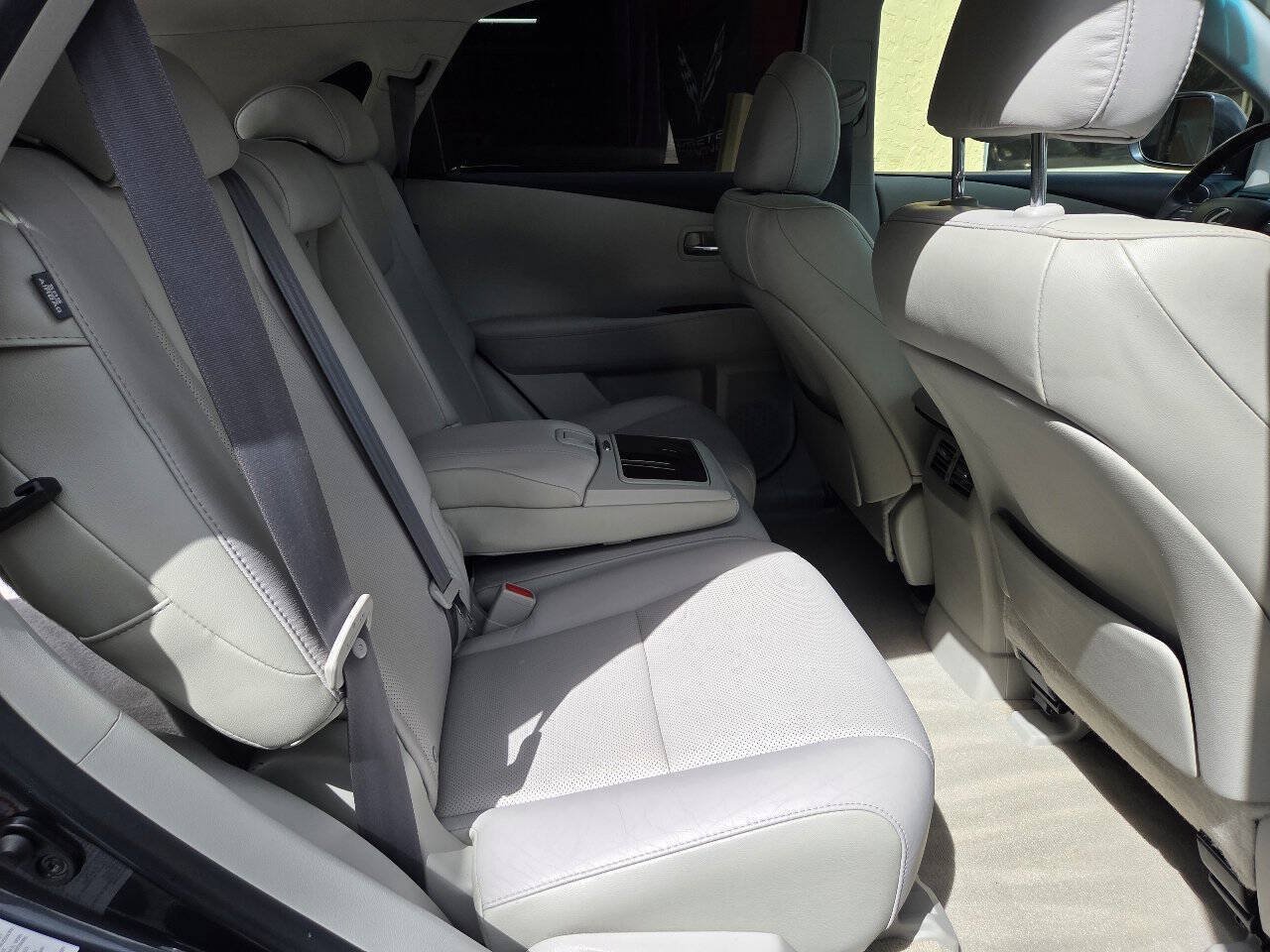 Used 2010 Lexus RX 350 2WD image 24