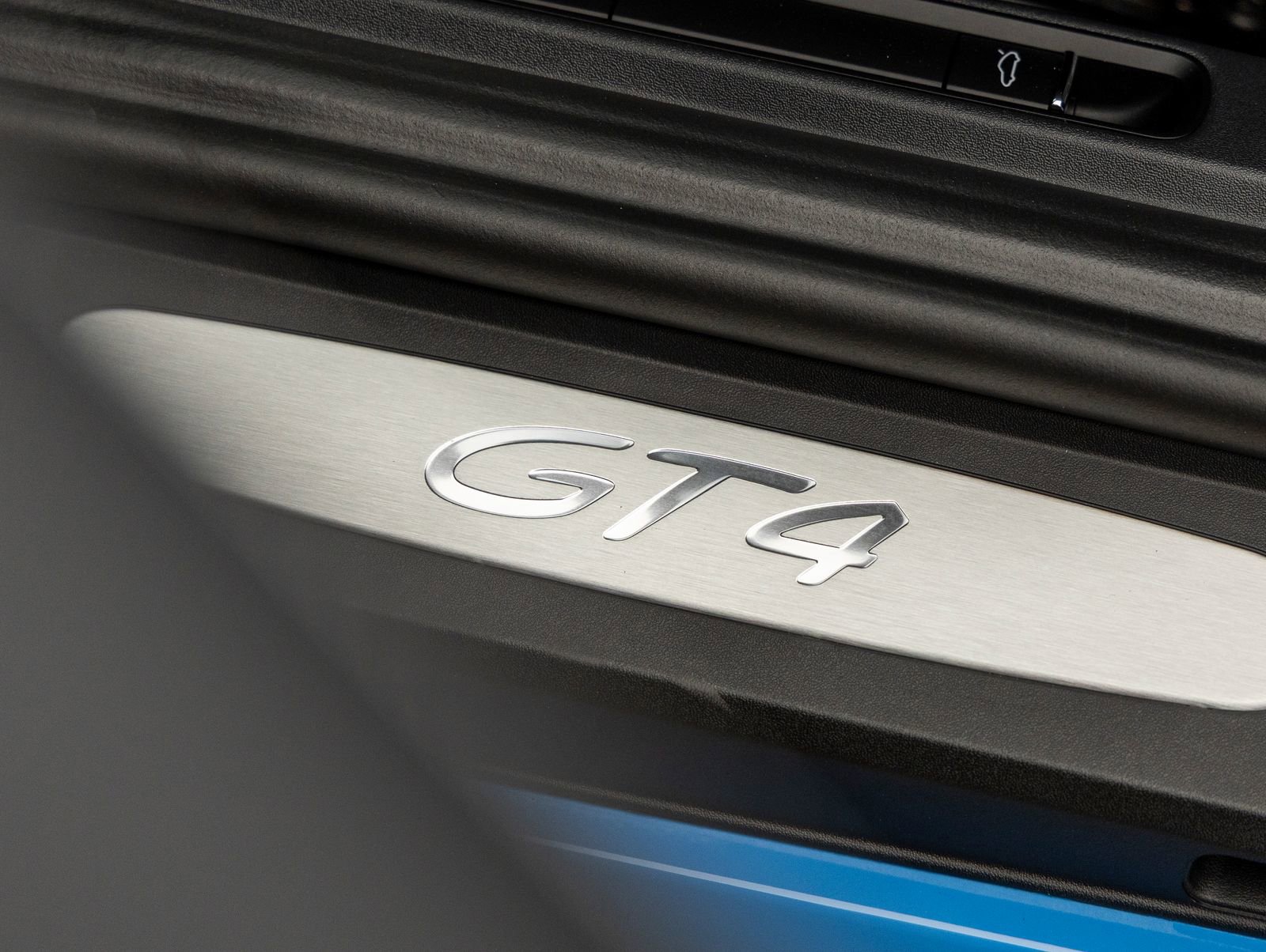 Certified 2023 Porsche 718 Cayman GT4 image 41