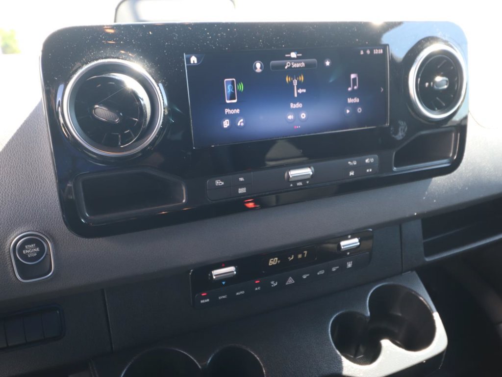 Used 2025 Mercedes-Benz Sprinter 2500 image 23