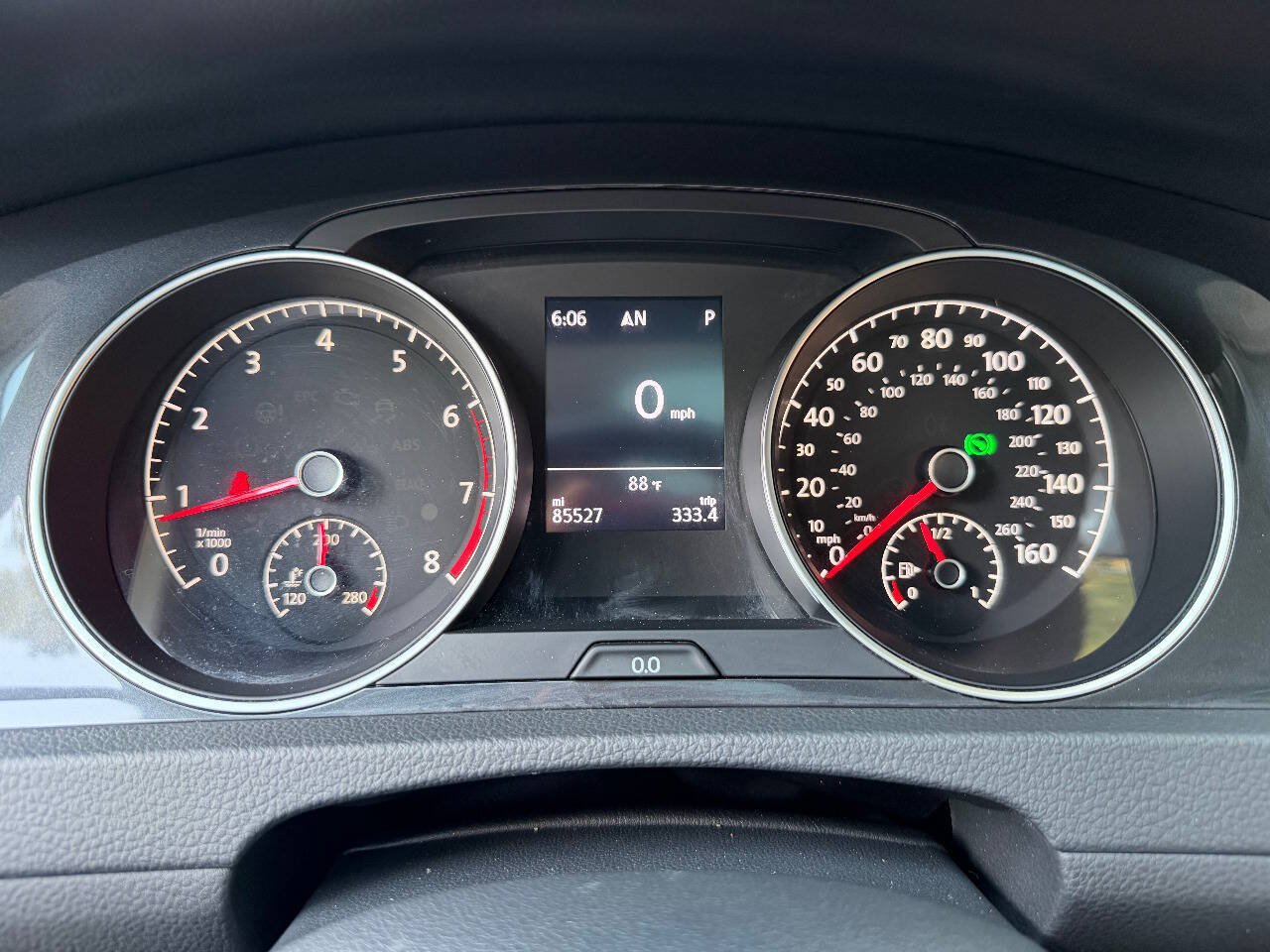 Used 2018 Volkswagen Golf SE FWD image 28