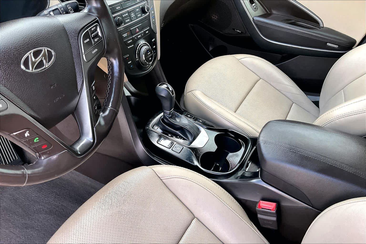 Used 2018 Hyundai Santa Fe Sport w/ 2.4L Tech Package 04 FWD image 16