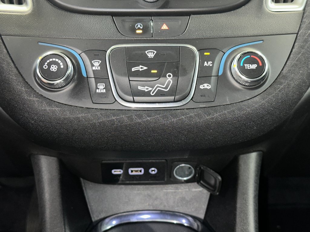 Used 2022 Chevrolet Malibu LS FWD image 13