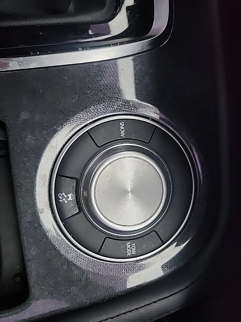 Used 2023 Nissan Armada SL w/ Midnight Edition Package RWD image 8