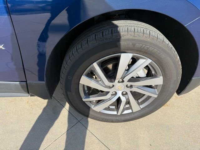 Used 2022 Chevrolet Equinox Premier image 12