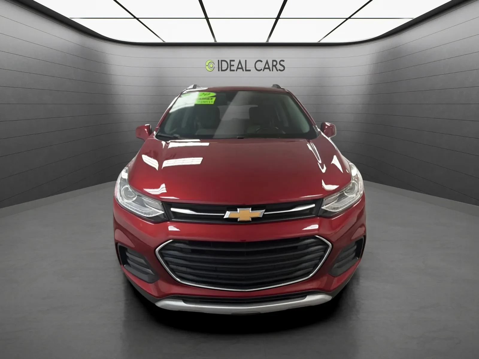 Used 2020 Chevrolet Trax LT w/ Driver Confidence Package FWD image 2
