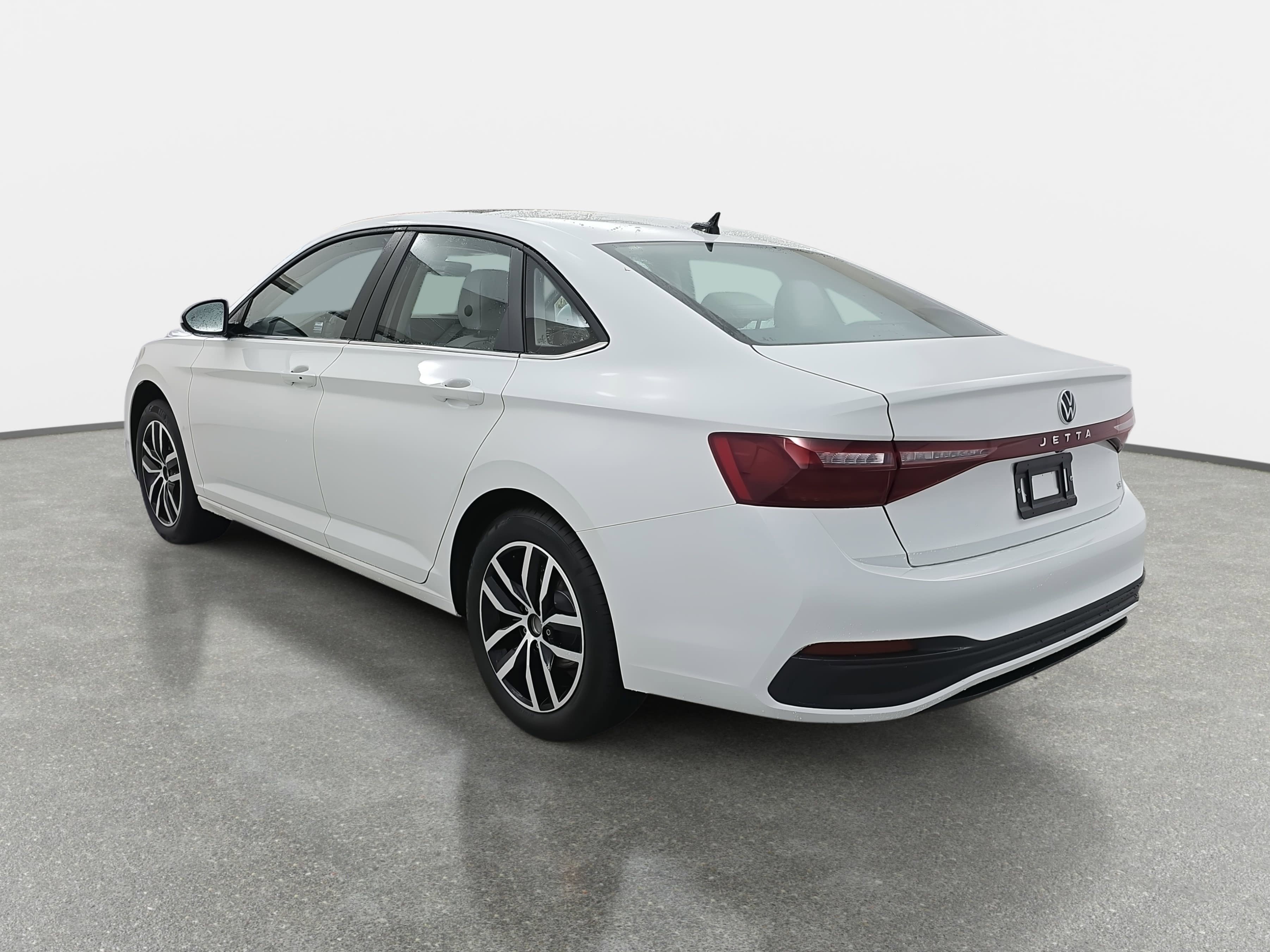 New 2026 Volkswagen Jetta SE image 5