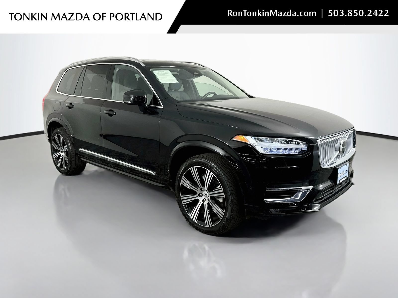 Used 2025 Volvo XC90 B6 Plus w/ Protection Package Premier AWD/4WD image 1