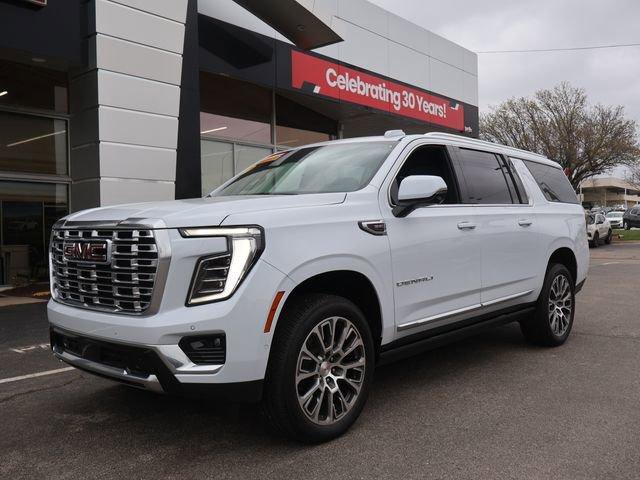 New 2026 GMC Yukon XL Denali w/ Sun & Power Step Package AWD/4WD image 3