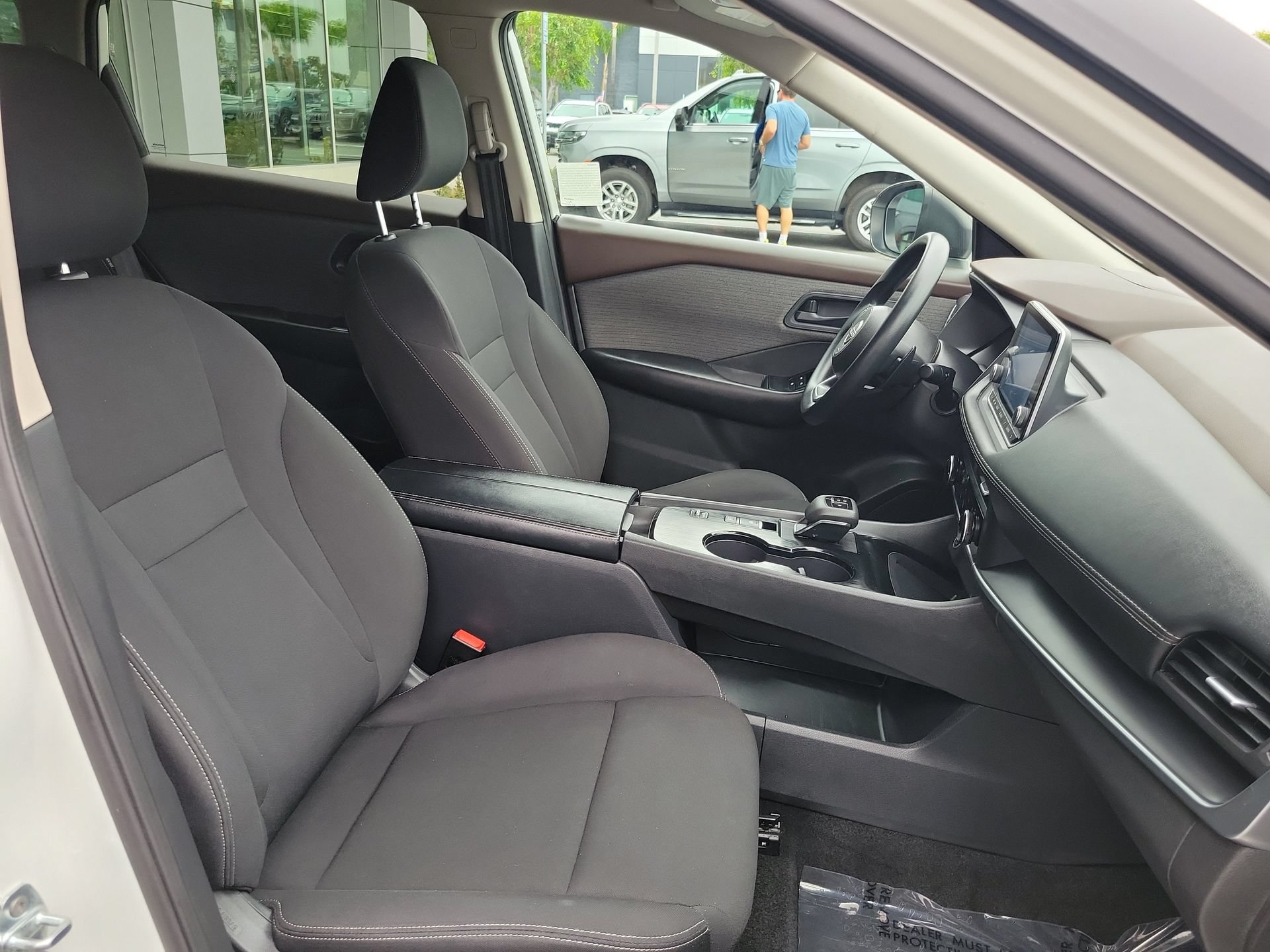 Used 2023 Nissan Rogue S FWD image 20