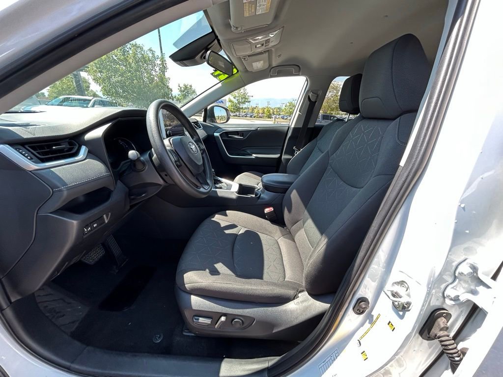 Used 2024 Toyota RAV4 XLE image 16