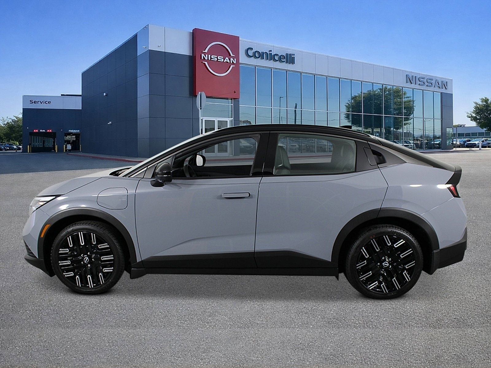 New 2026 Nissan Leaf Platinum+ FWD image 2