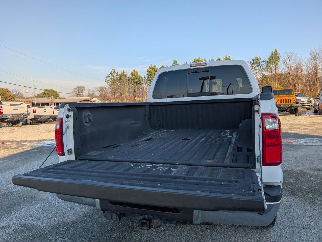 Used 2016 Ford F250 Lariat w/ Lariat Interior Package image 18