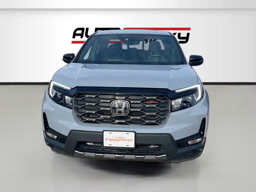 Used 2024 Honda Ridgeline TrailSport image 2